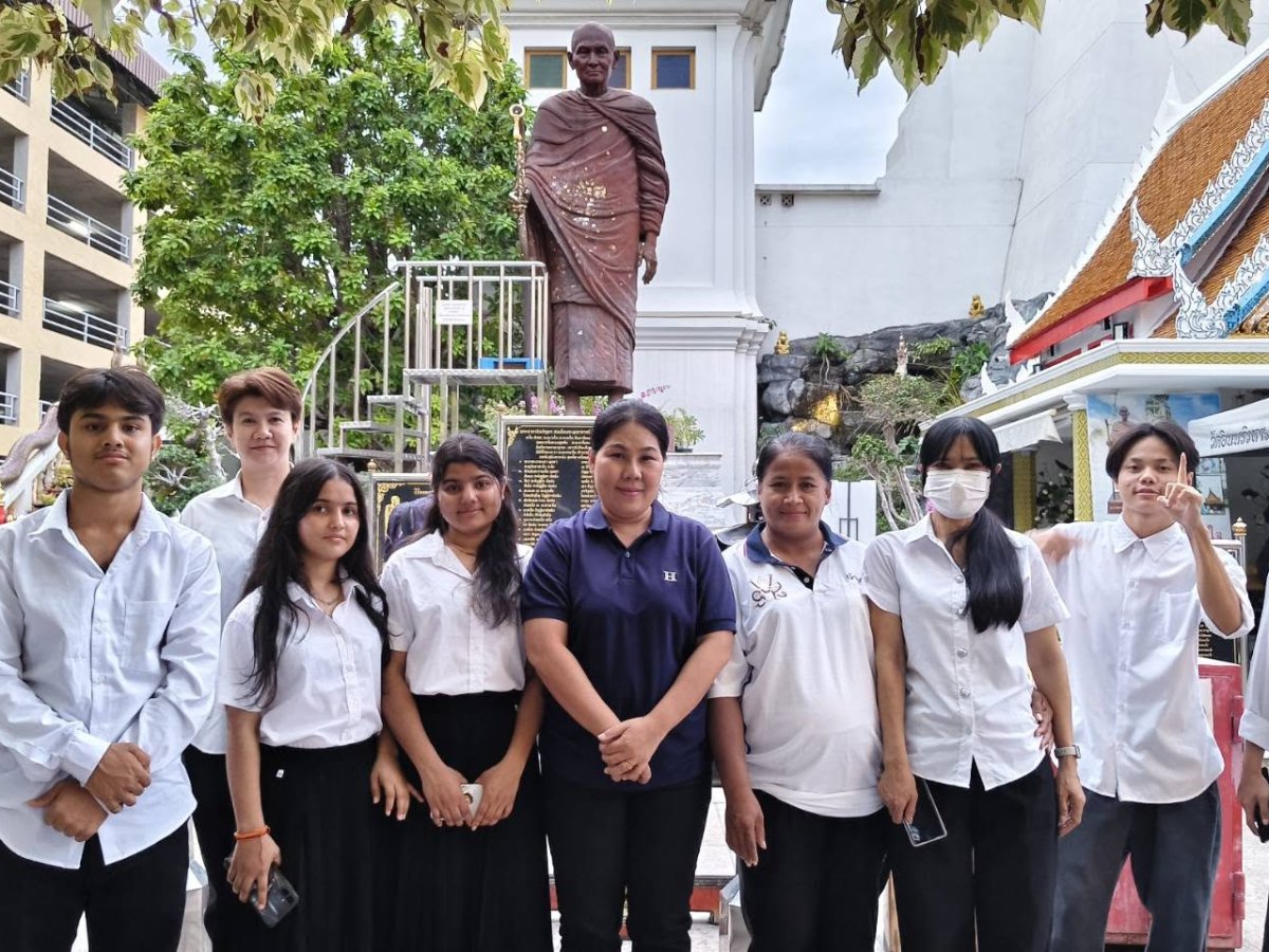 นำนักศึกษาเข้าร่วมรับเสด็จทูลกระหม่อมหญิงอุบลรัตนราชกัญญา สิริวัฒนาพรรณวดี