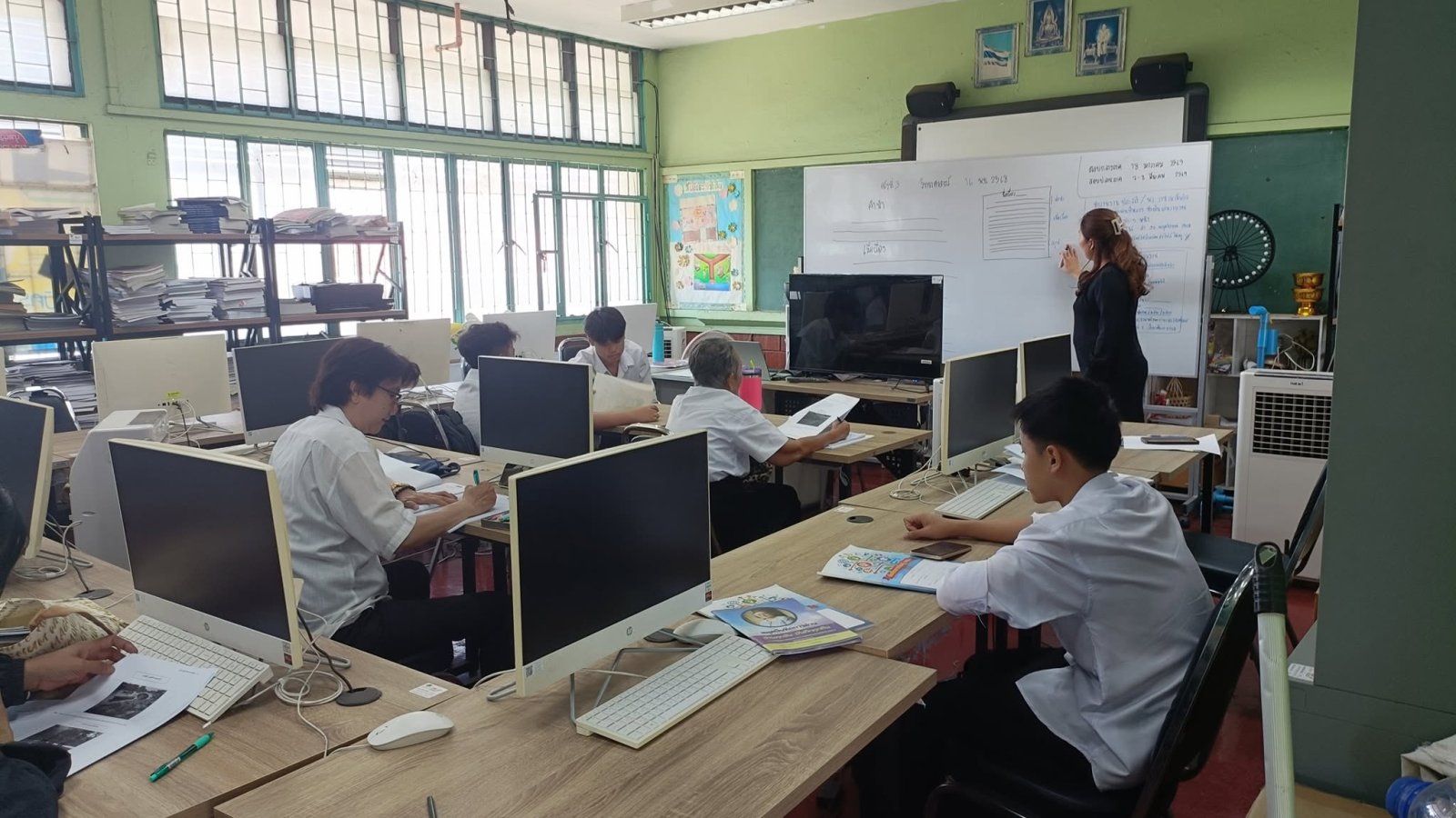 จัดกิจกรรมการเรียนการสอน การเรียนรู้เพื่อคุณวุฒิตามระดับ