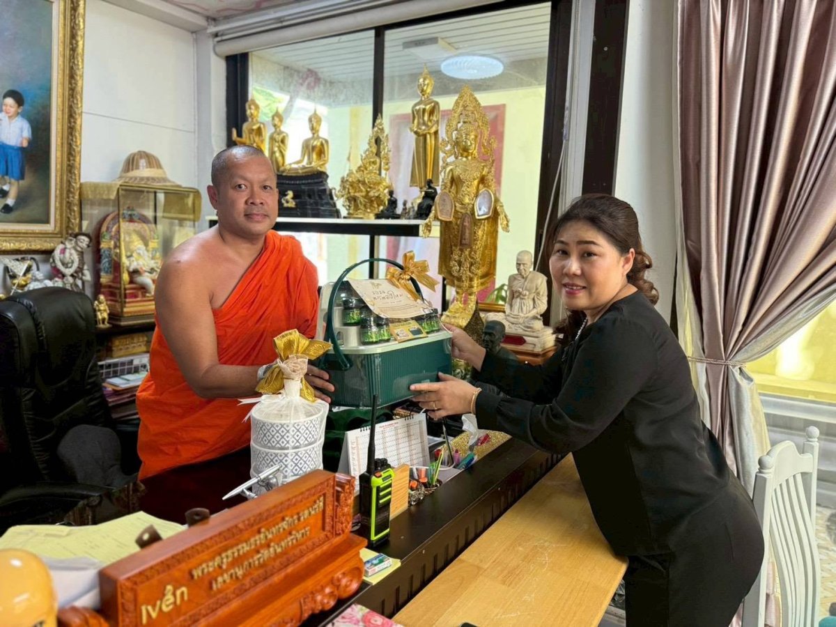 ลงพื้นที่ปฏิบัติภารกิจสวัสดีปีใหม่เครือข่าย (พระเดชพระคุณพระโสภณธรรมวงศ์ เจ้าอาวาสวัดอินทรวิหาร)